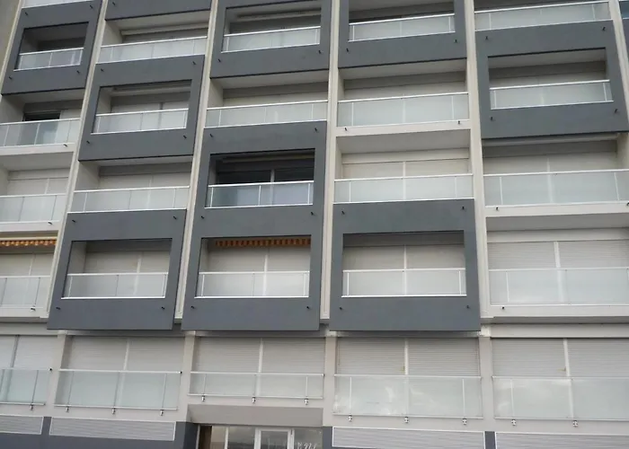 דירה Lumineux Avec Balcon Et Parking Proche - Fr-1-92-608