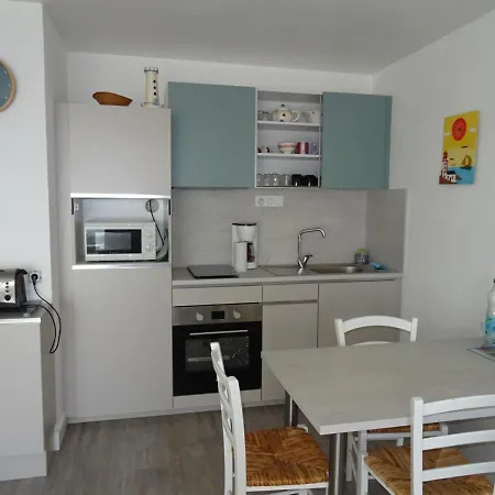 Apartamento Lumineux Avec Balcon Et Parking Proche - Fr-1-92-608 *