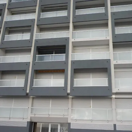 Lägenhet Lumineux Avec Balcon Et Parking Proche - Fr-1-92-608