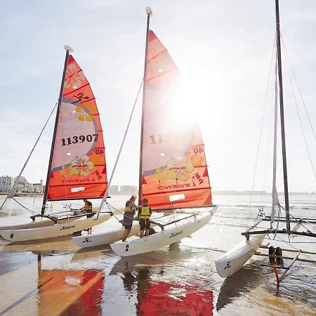 Apartamento Lumineux Avec Balcon Et Parking Proche - Fr-1-92-608