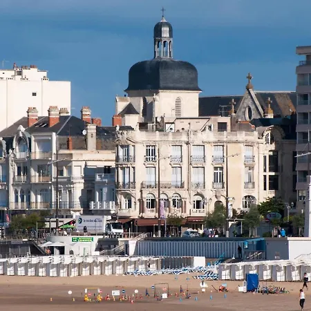Lumineux Avec Balcon Et Parking Proche - Fr-1-92-608 * Les Sables-dʼOlonne