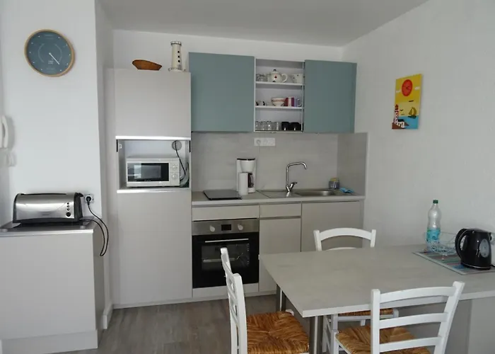 아파트 Lumineux Avec Balcon Et Parking Proche - Fr-1-92-608 *